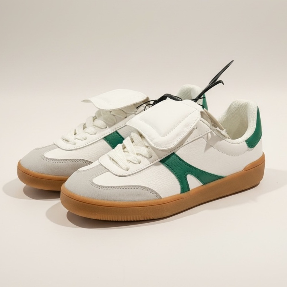 White Green Retro Sneakers Gum Sole - Women’s Size: 7.5 (NWT)